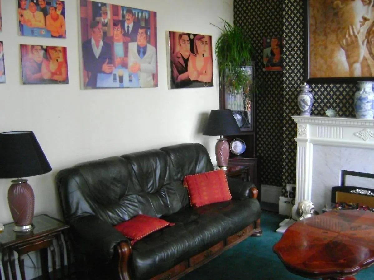 Cosy Town House Apartment Belfast
